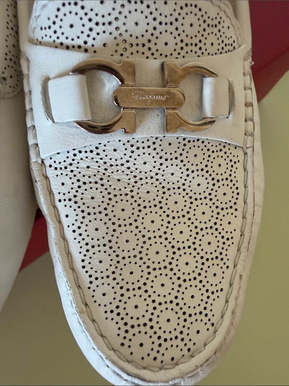 Ferragamo White Leather Perforated Driving Loafers with Metal Bit - Picture 6 of 6